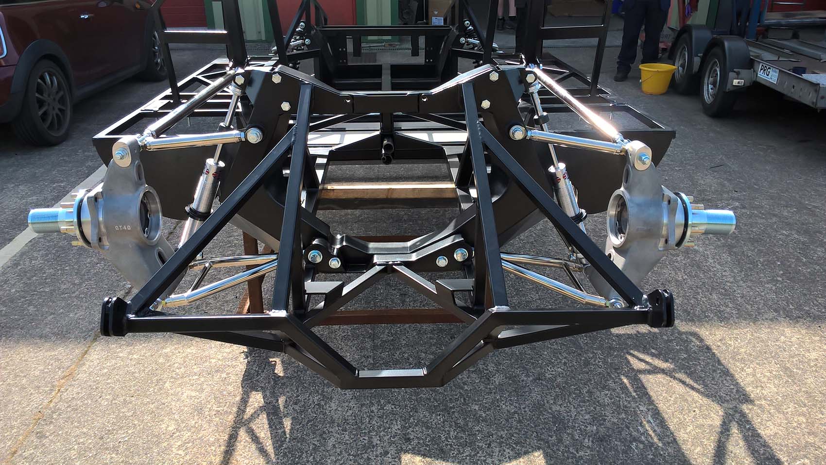 Rear GTR chassis with 01E gearbox specific tail section original type GT40 alloy uprights and          correct 6 pin drive wheel hubs